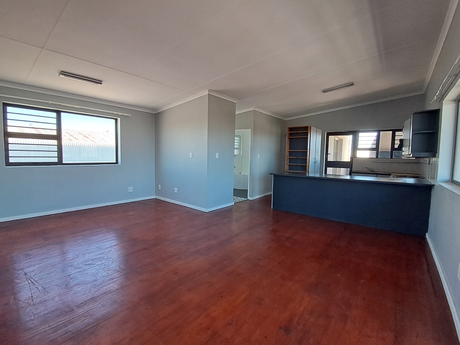 To Let 3 Bedroom Property for Rent in Wavecrest Eastern Cape